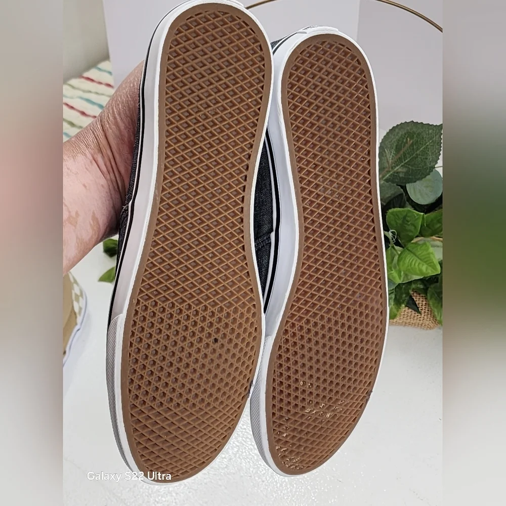 Vans Black and White Women Size 8.5
